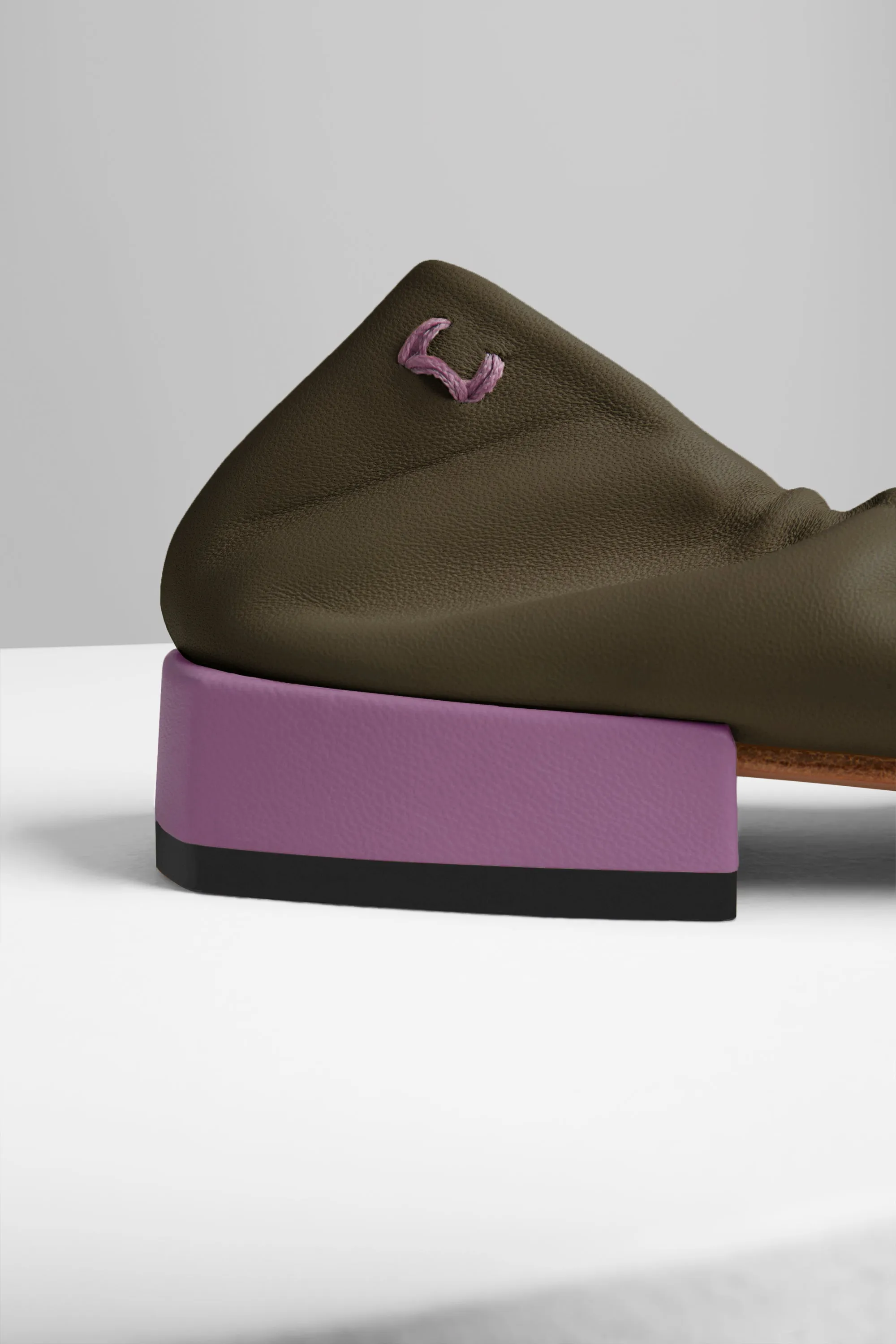Gio Flats in Verde Violetta