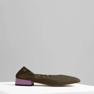 Gio Flats in Verde Violetta