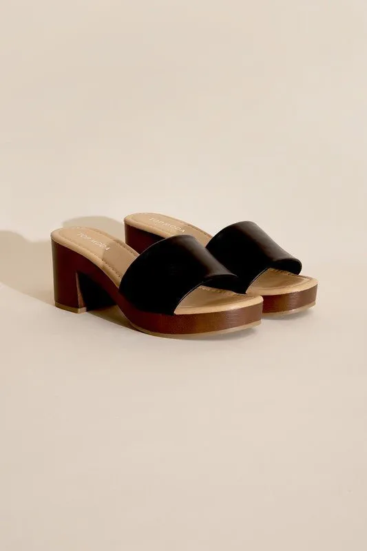 Lauren Slide Sandal