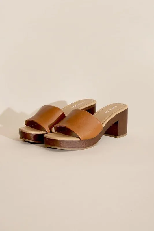 Lauren Slide Sandal