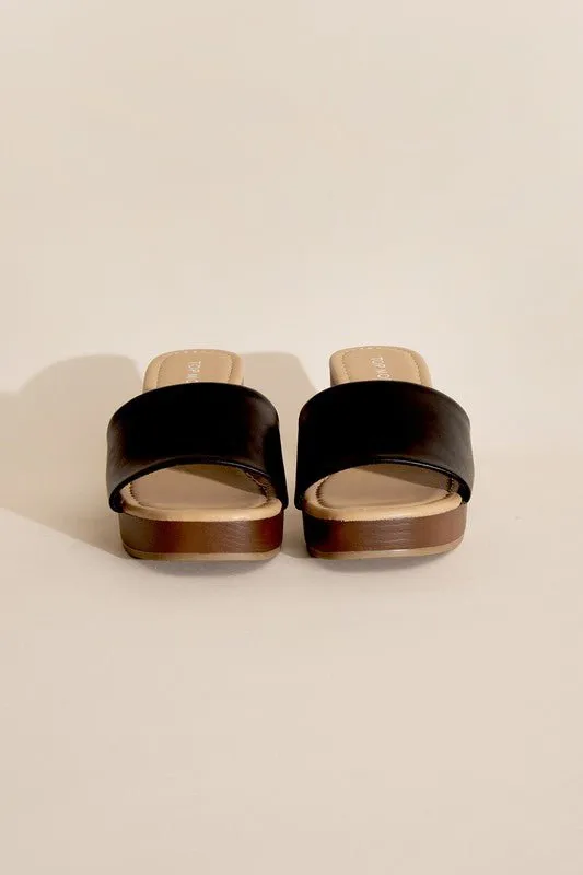 Lauren Slide Sandal