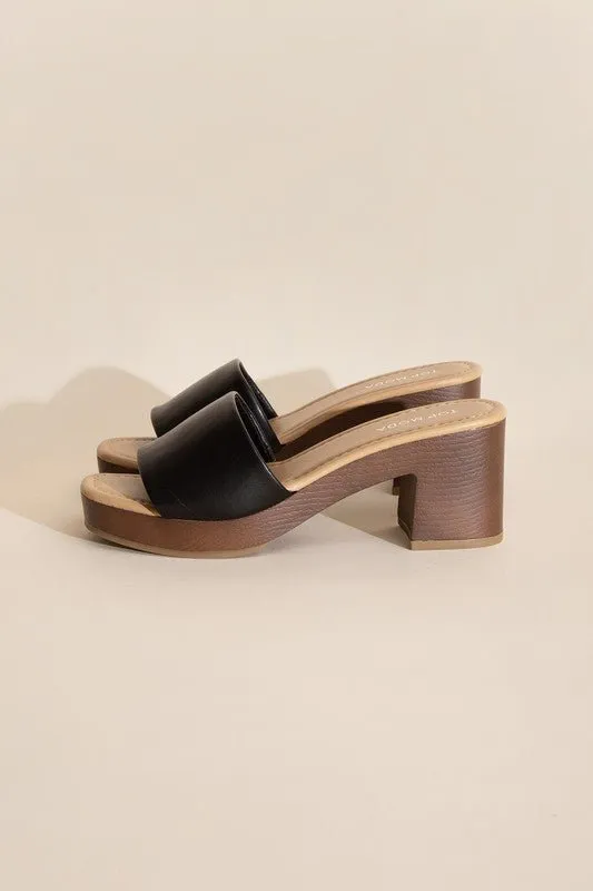 Lauren Slide Sandal
