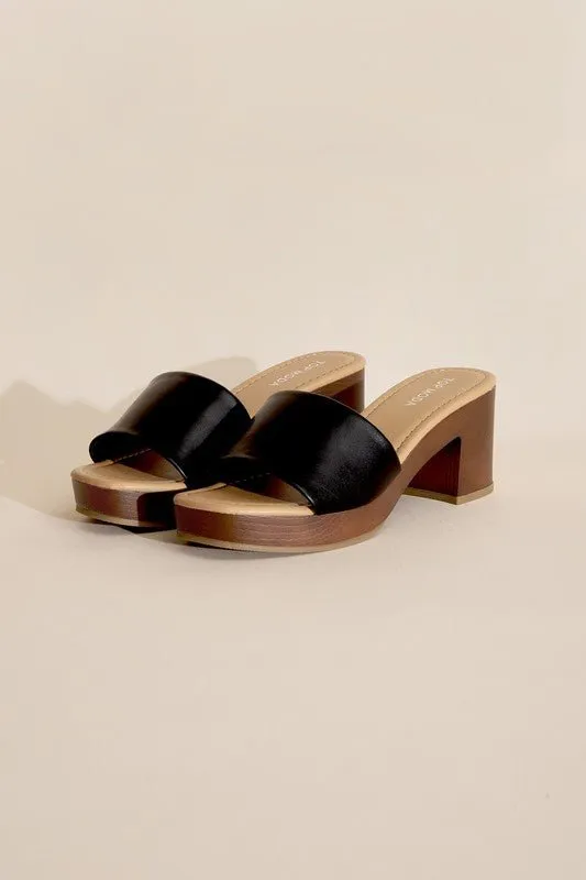 Lauren Slide Sandal