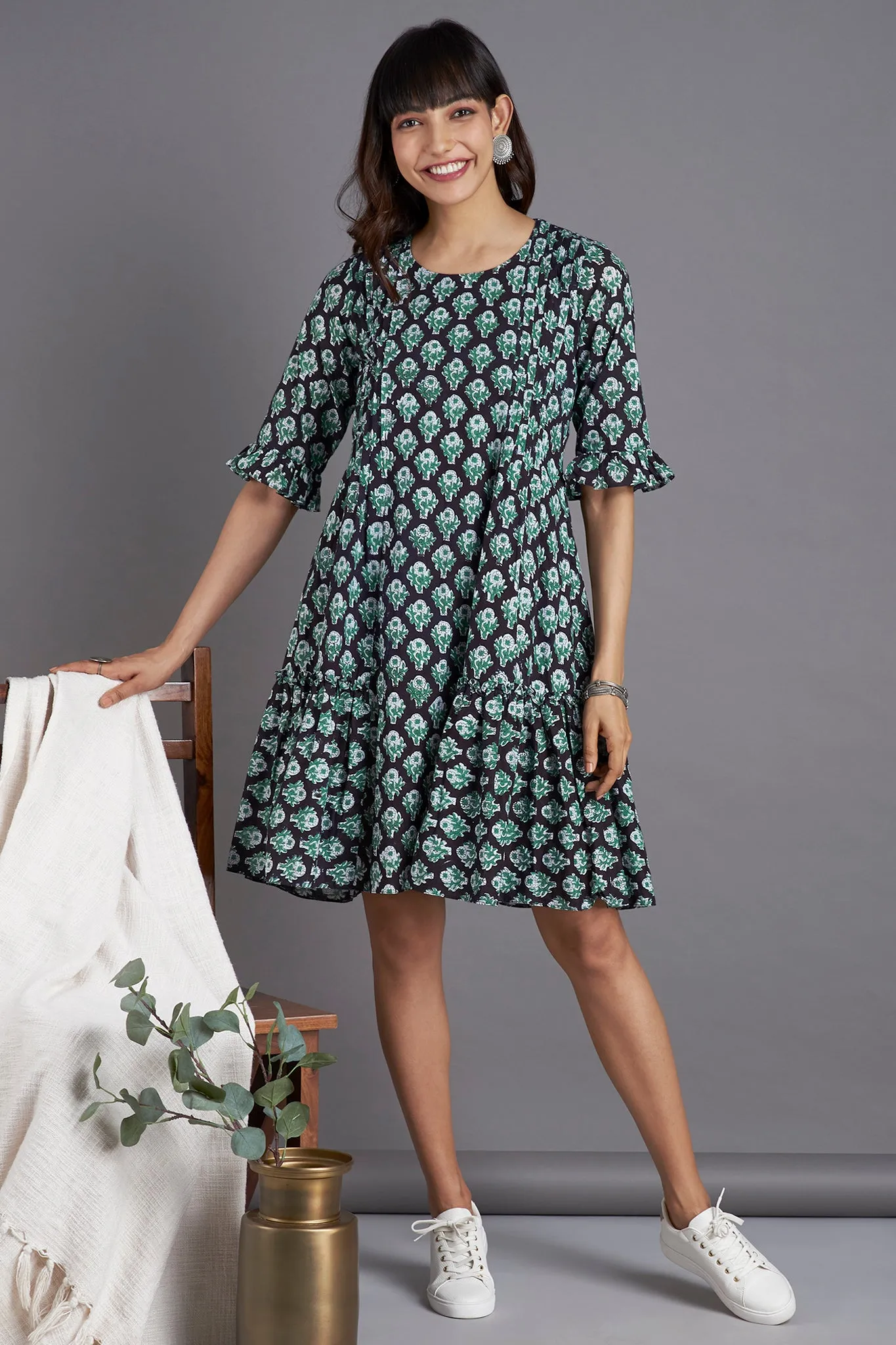midi dress with ruffled bottom - ebony dance & forest hymns